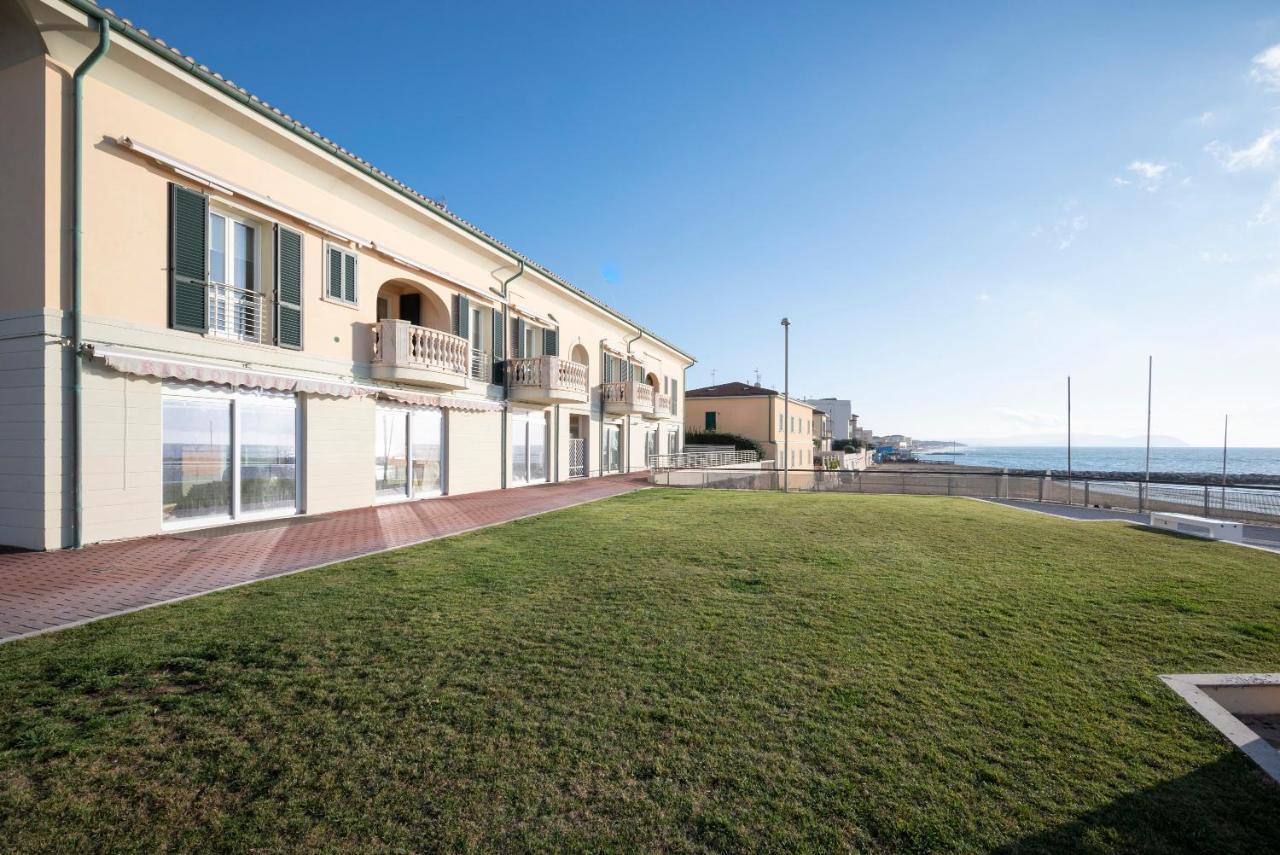 Sea View Apartment San Vincenzo Eksteriør bilde